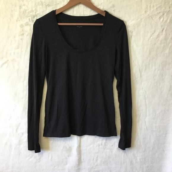 BCBGMaxAzria Black Scoop Neck Long-Sleeve Top - Picture 2 of 12